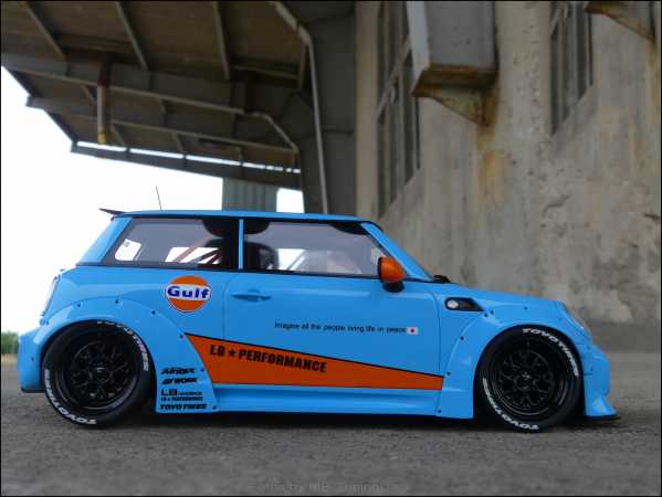 1:18 Mini Cooper LB Performance Liberty Walk GULF DESIGN - RAR LBWK -